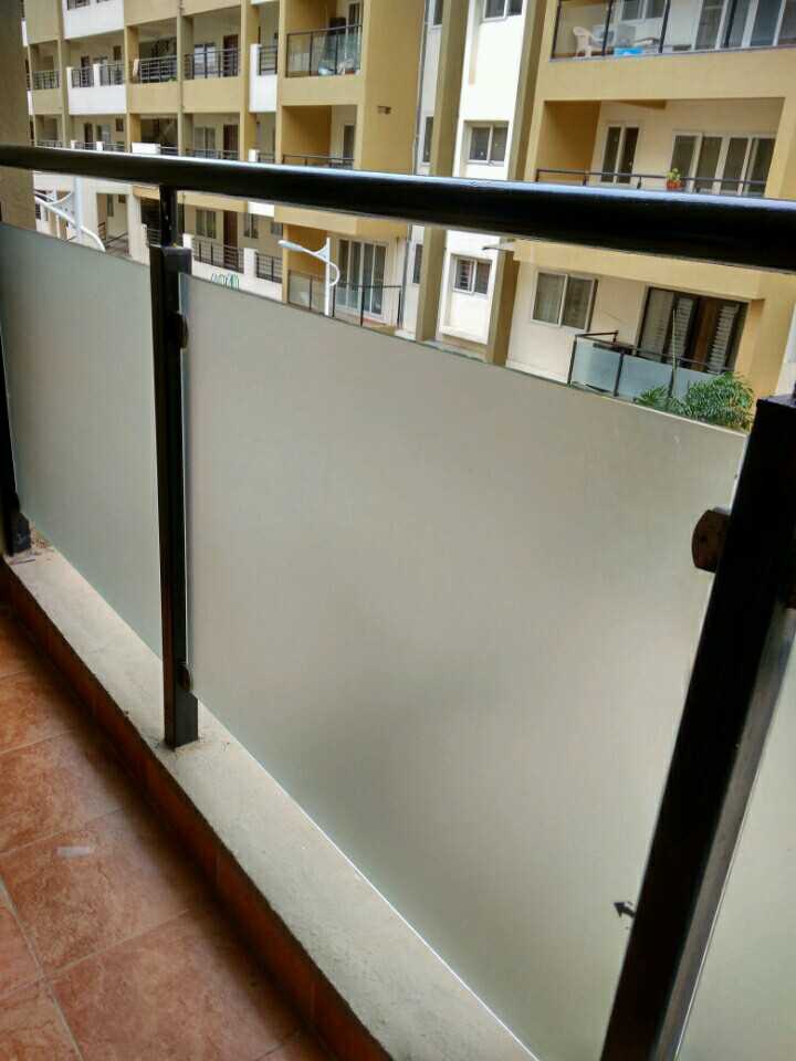 privacy film for residence windows, kitchen, bathrooms