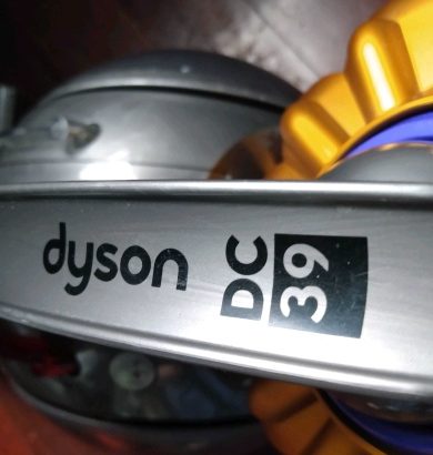 Dyson Ball Vacuum Cleaner in excellent condition and the suction is powerful you’ll be amazed