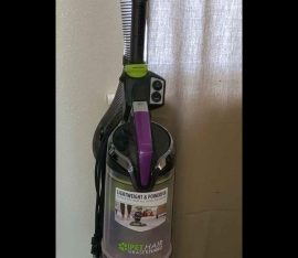 Vacuum WORTH $300 SELLING FOR $200!! Located In Kentucky