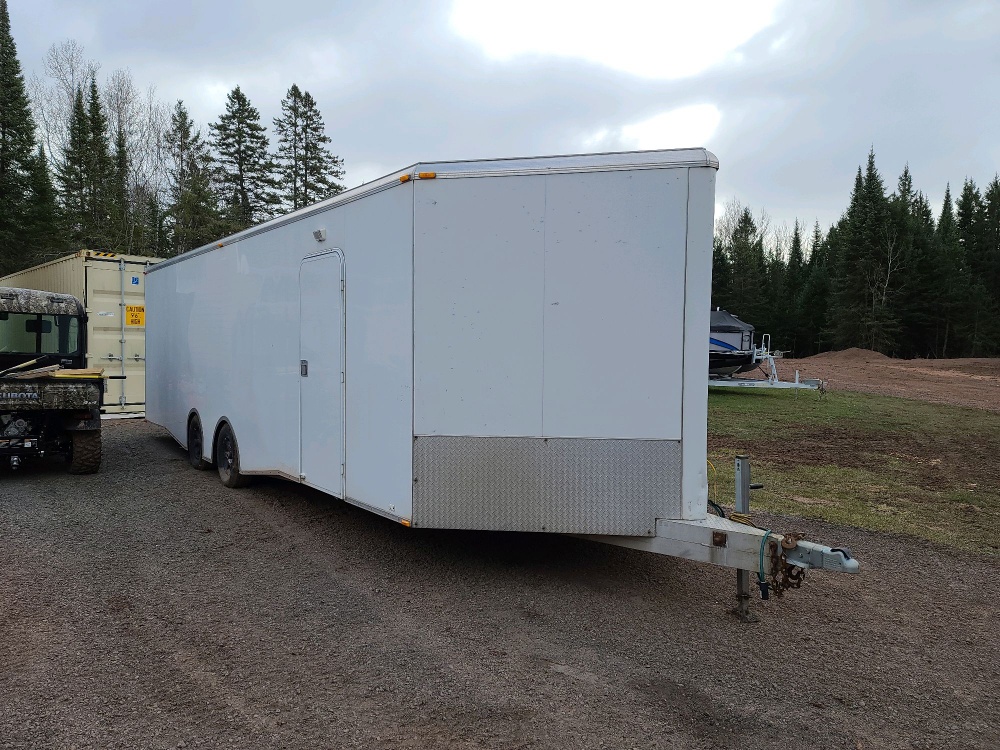 33′ enclosed snowmobile trailer aluminum