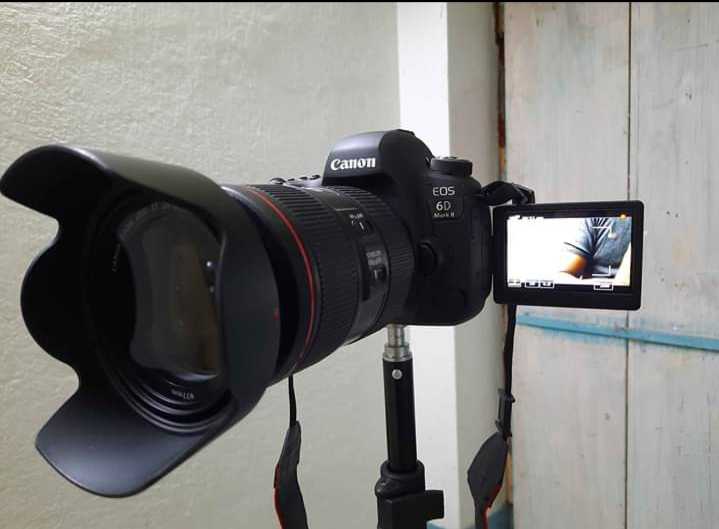 Cannon camera 6d mark ll good condition urgent sale price 18,000