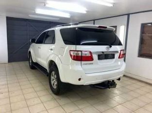 2014 Toyota fortune 3.L D4_D FOR SALE IN GOOD CONDITION
