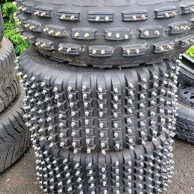Banshee tire