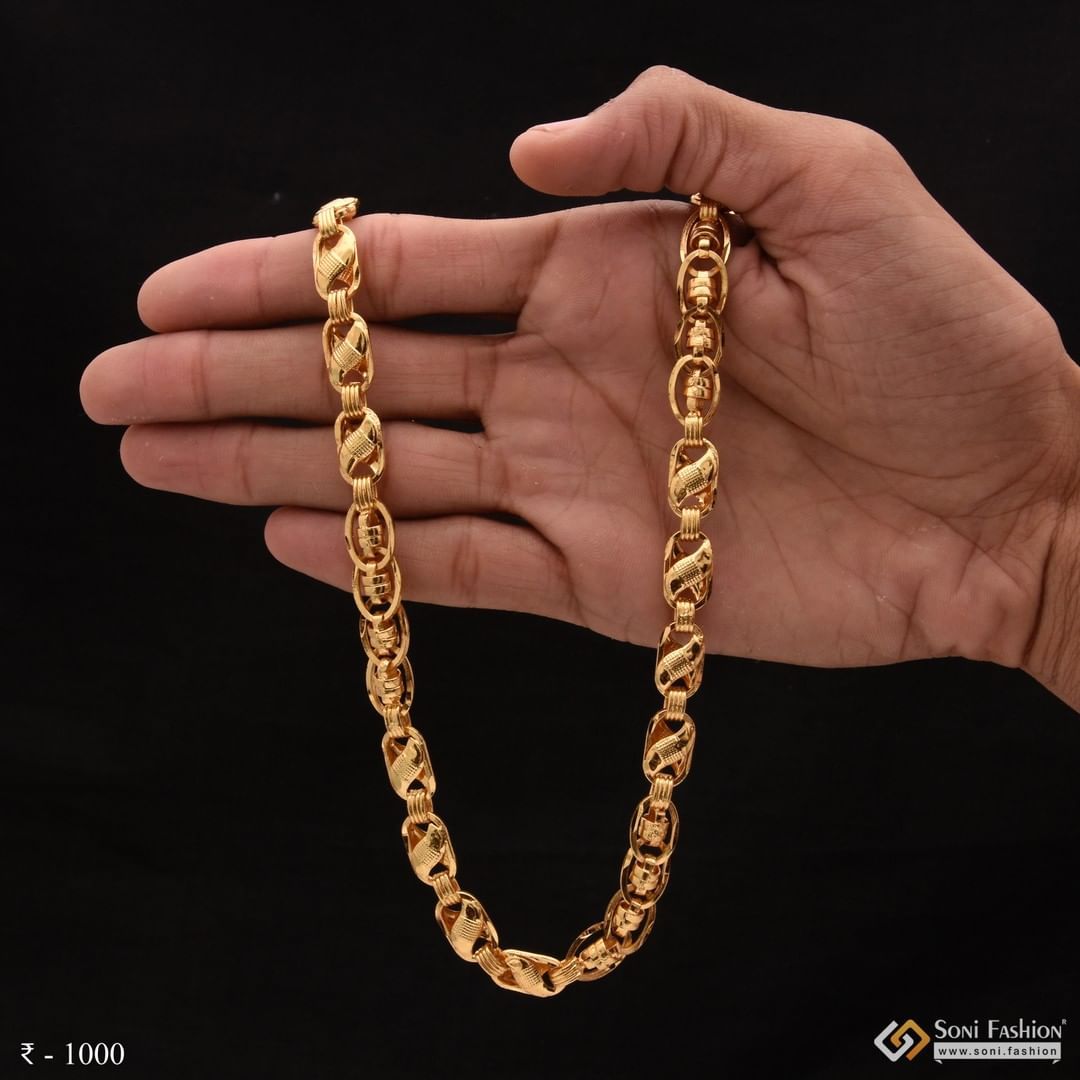 14K Yellow Gold High Polished and Diamond Cut Bracelet by Versil
