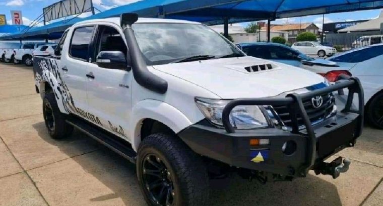 2018 TOYOTA HILUX 3.0-D4D